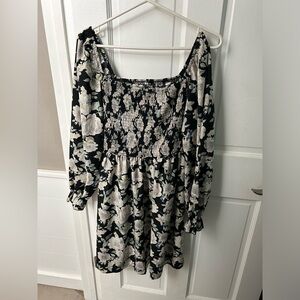 Beautiful Black Floral Dress ~ Sz L ~ Stretch Top
